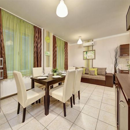 Central Walk Fashionstreet Apartmnts 布达佩斯 外观 照片