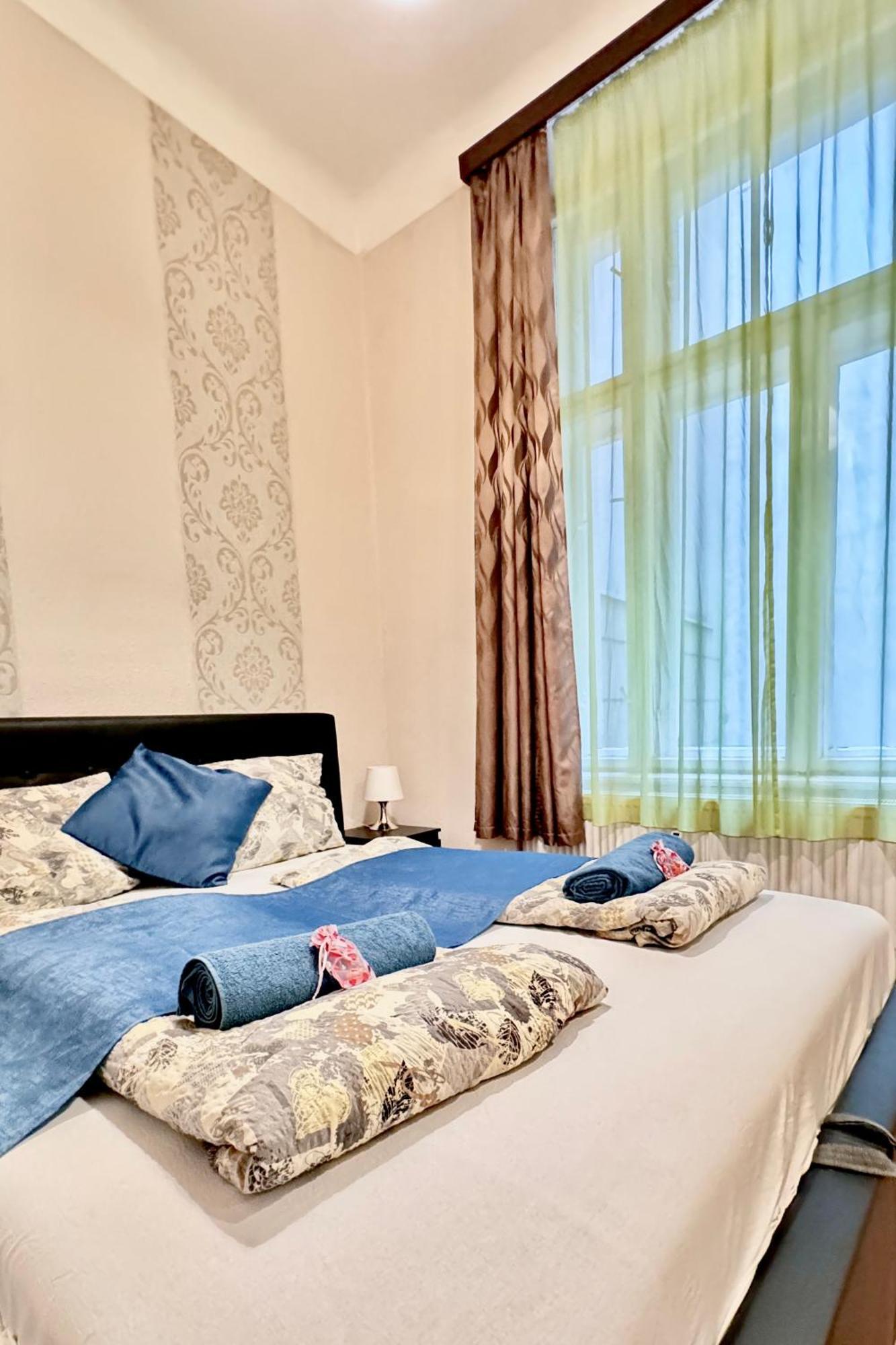 Central Walk Fashionstreet Apartmnts 布达佩斯 外观 照片