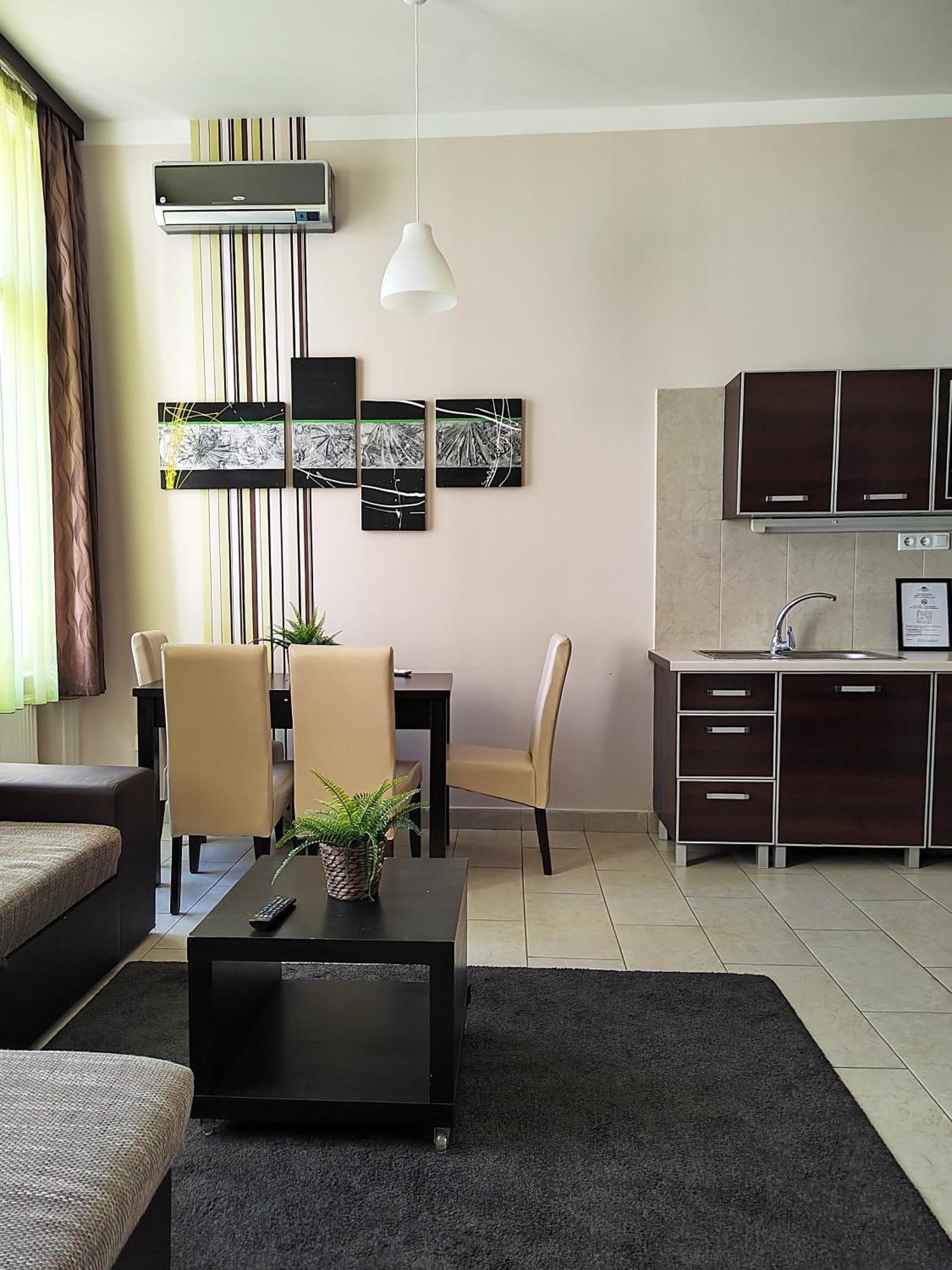 Central Walk Fashionstreet Apartmnts 布达佩斯 外观 照片