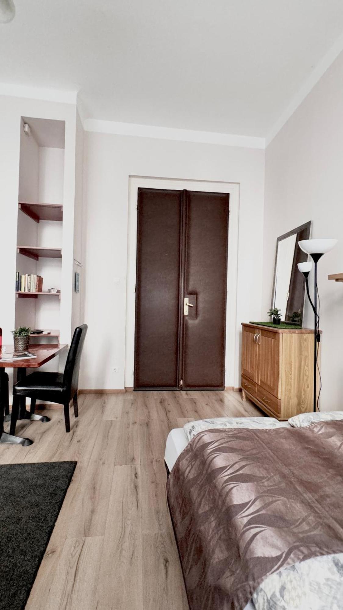 Central Walk Fashionstreet Apartmnts 布达佩斯 外观 照片