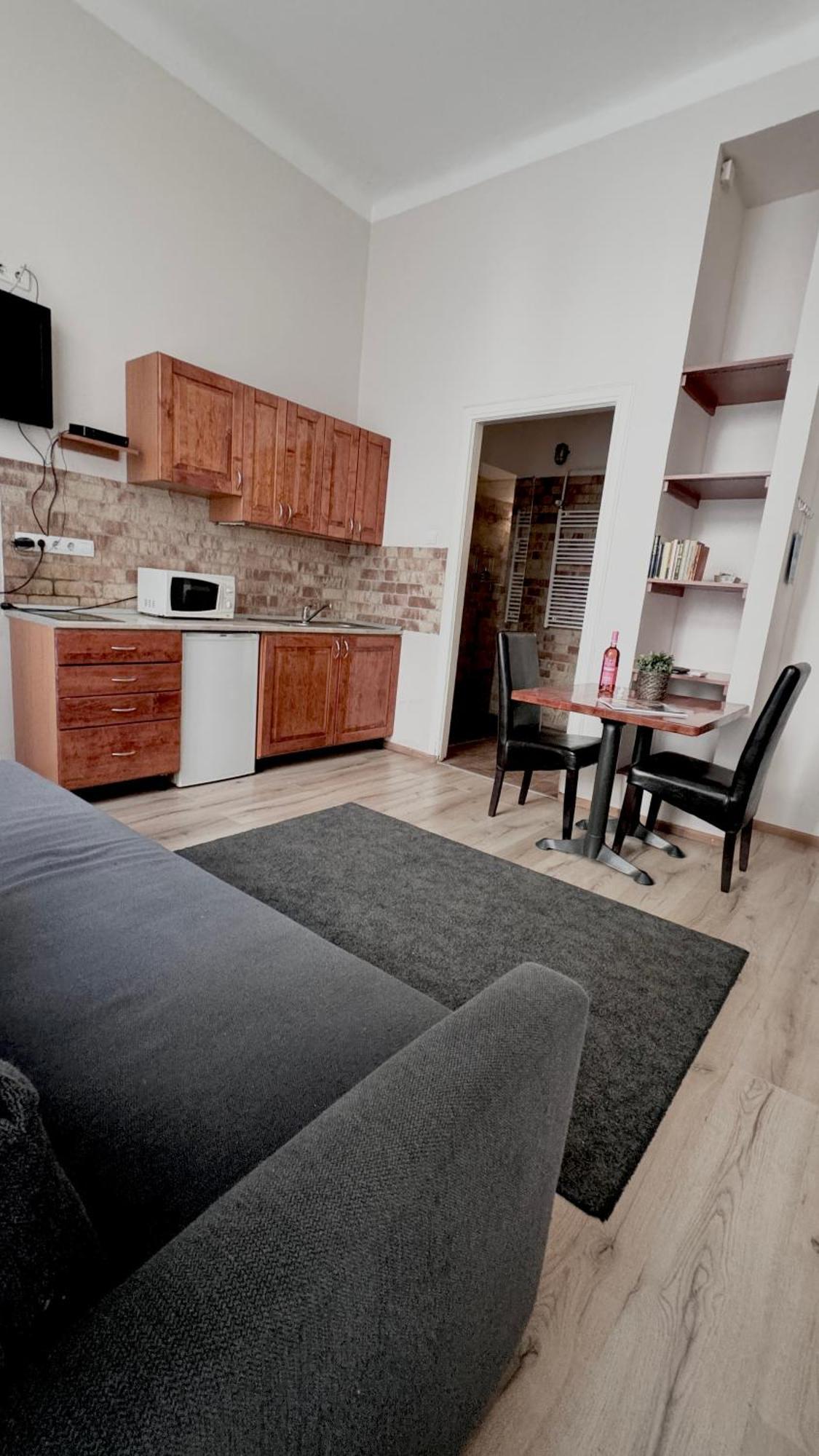 Central Walk Fashionstreet Apartmnts 布达佩斯 外观 照片