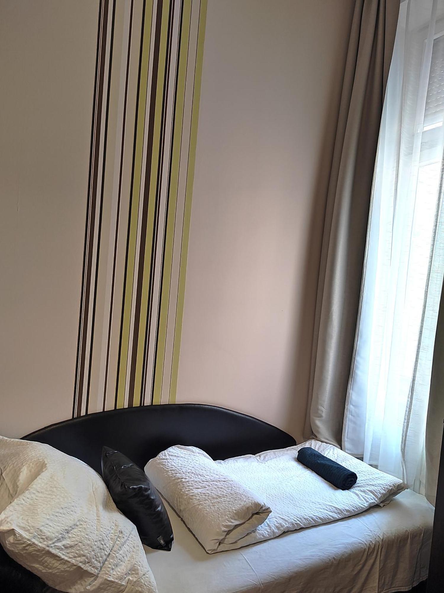 Central Walk Fashionstreet Apartmnts 布达佩斯 外观 照片